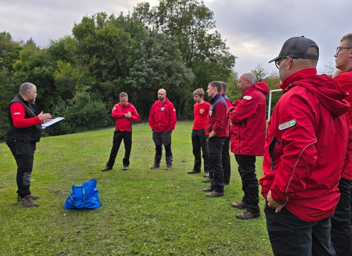 West Mercia Search and Rescue volunteers at a team briefing